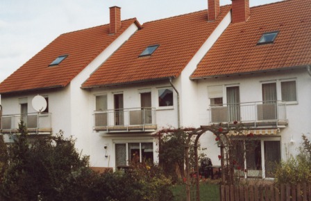 Balkongeländer an Reihenhäusern