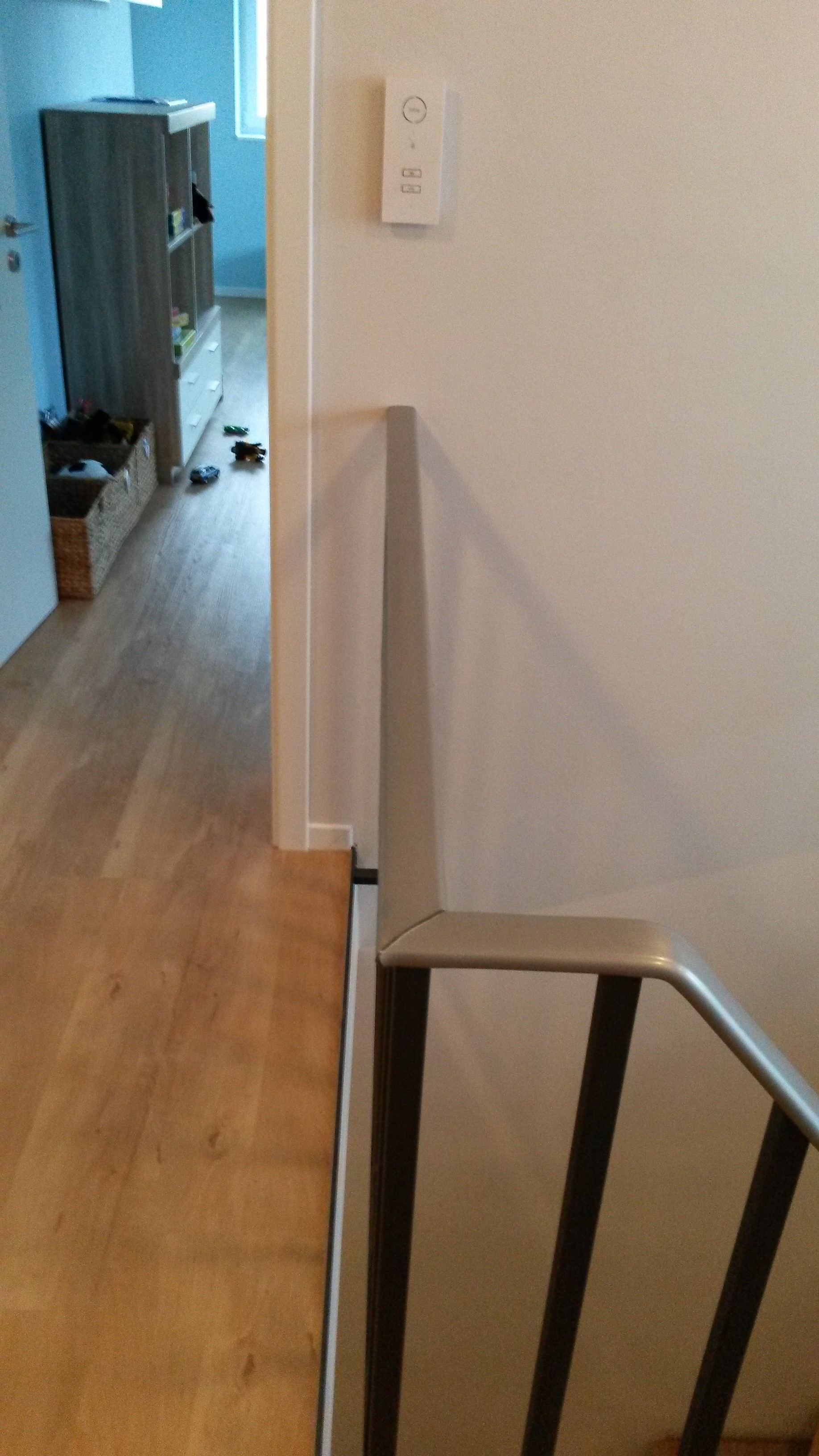 Handlauf aus Kunststoff an einem Treppen und Galeriegeländer