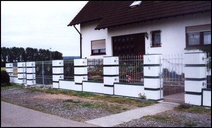 Hoftor in Stahl feuerverzinkt